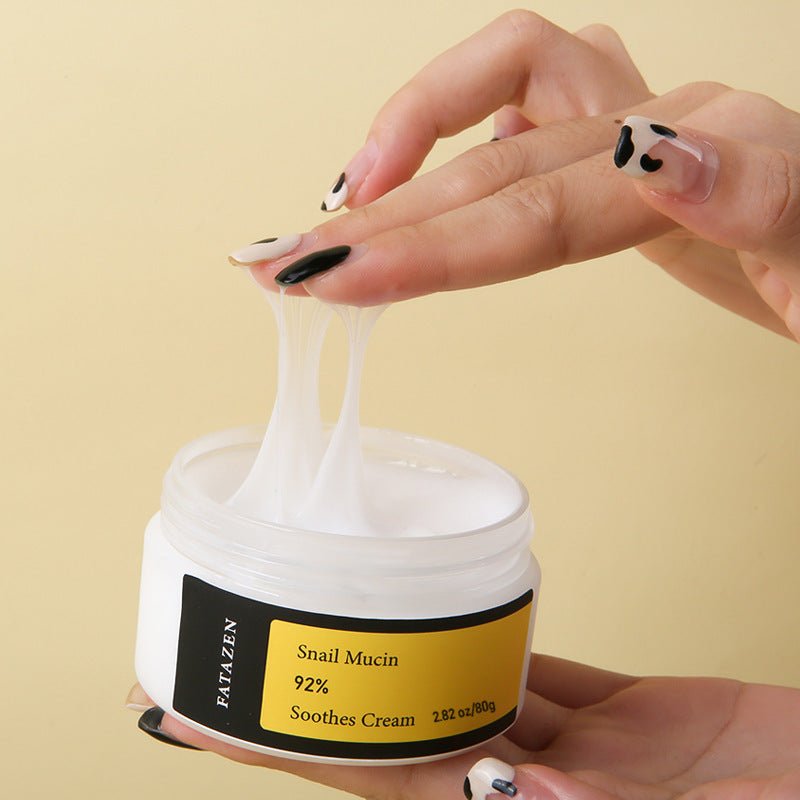 Moisturizing and Nourishing Cream with Snail Mucin